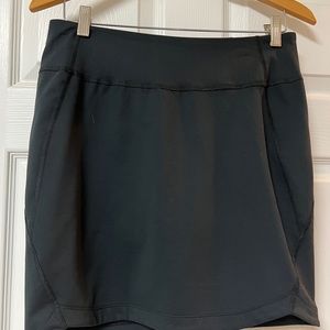 2 new Columbia skorts size small